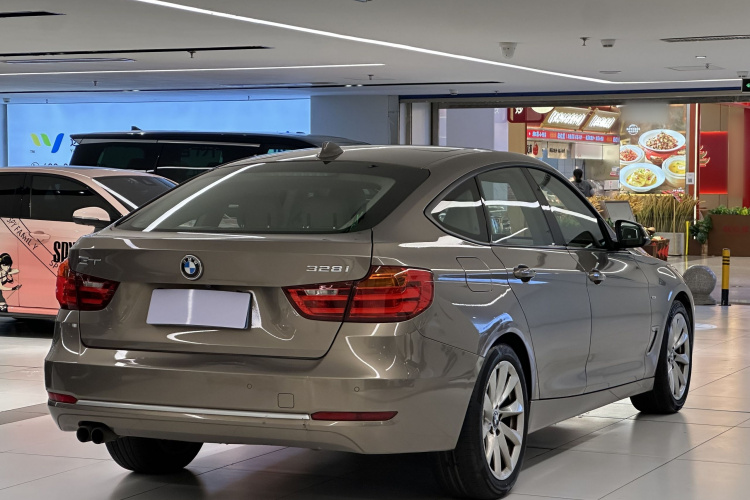 BMW 3 Series GT 2015 immagine di auto #8
