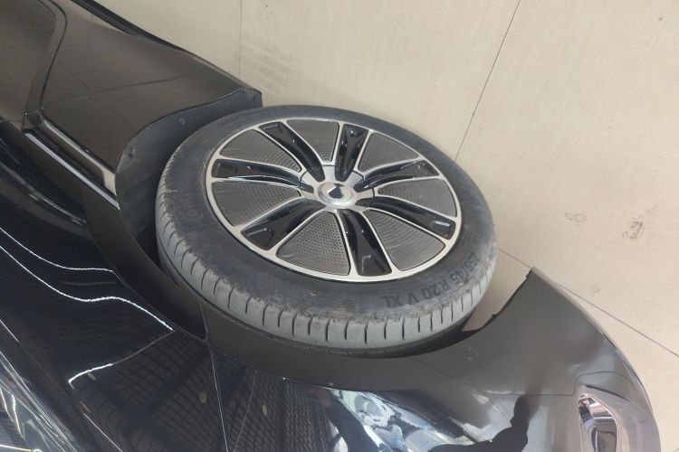 Denza Z9GT 2025 car image #8