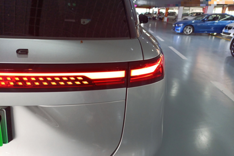 Xpeng G9 2023 #8 Xpeng G9 2023 car image #8