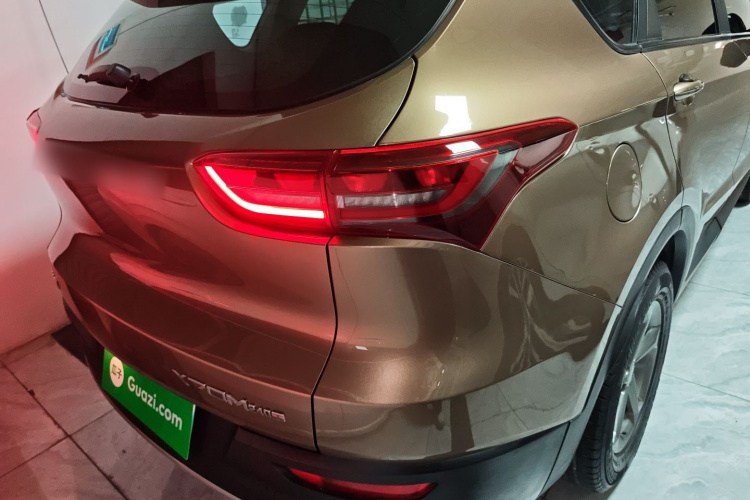 X70M 2020 car image #8