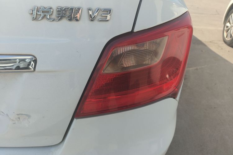 Changan Alsvin V3 2016 صورة سيارة #8