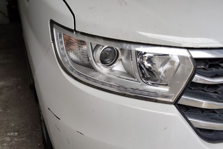 JAC 2018 #8 JAC 2018 car image #8