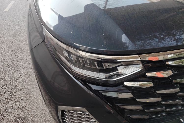 Hyundai Custo 2025 car image #8