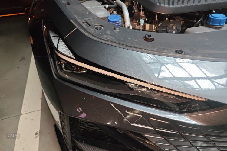 Changan UNI-V 2024 immagine di auto #8