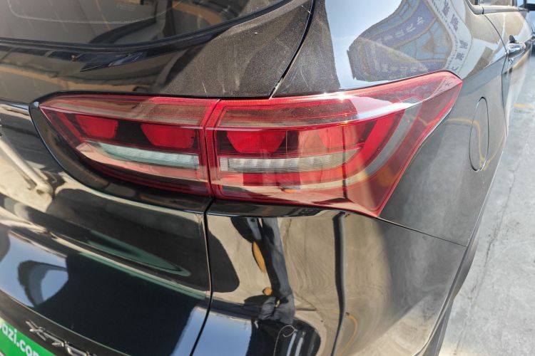 X70M 2021 car image #8