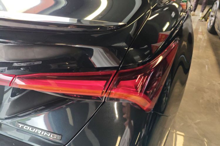 Toyota Avalon 2023 car image #8