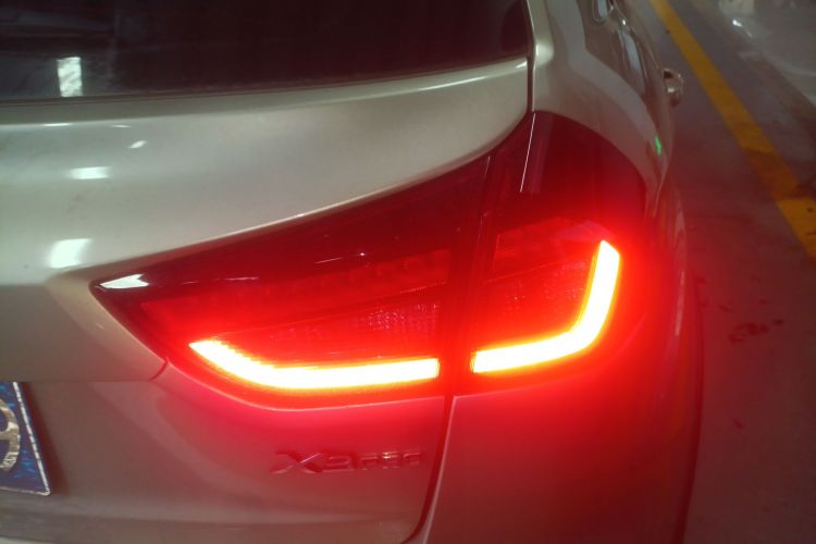 X3 PRO 2025 car image #8