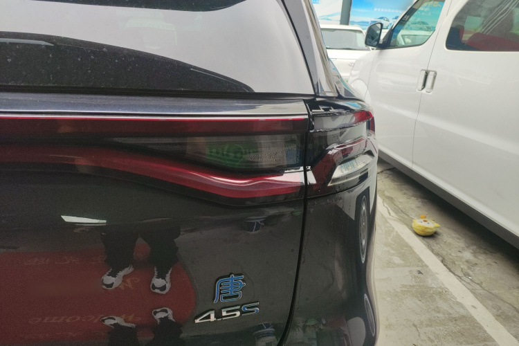 BYD Tang New Energy 2018 #8 BYD Tang New Energy 2018 car image #8