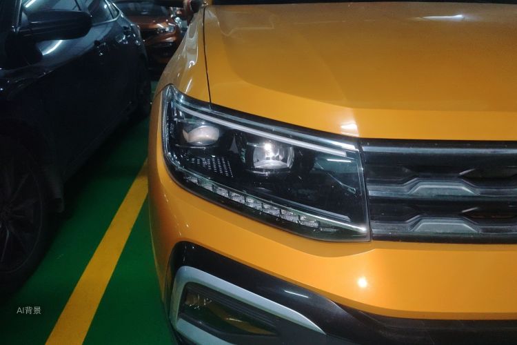 Volkswagen T-Cross 2019 car image #8