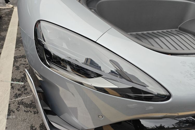 MI SU7 Ultra 2025 car image #8