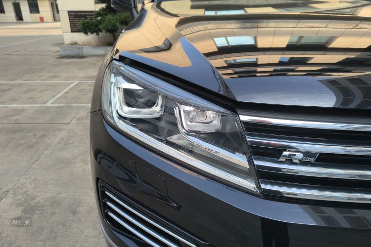 Volkswagen Touareg 2018 car image #8