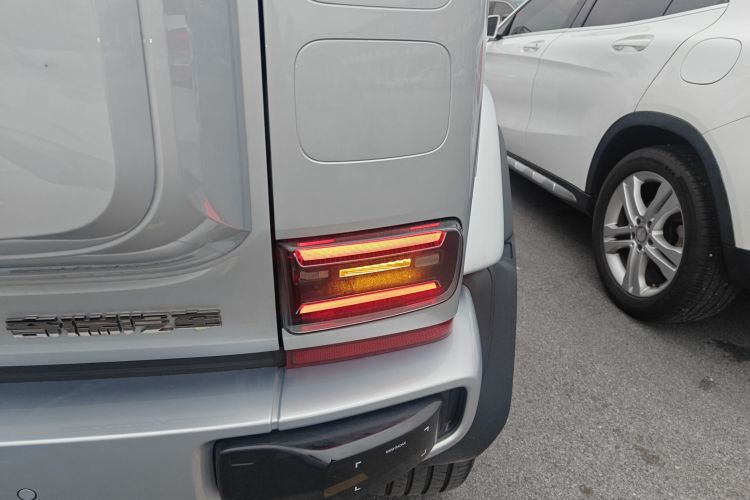 2025 car image #8
