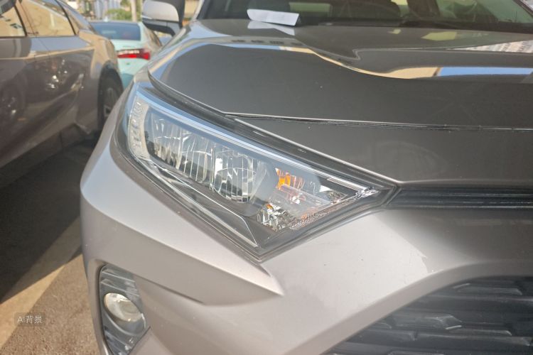 Toyota RAV4 2019 car image #8