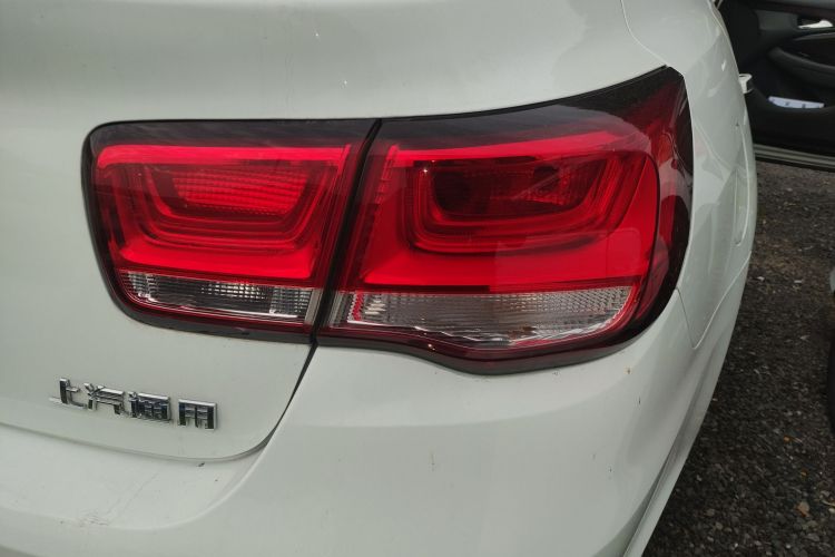 Chevrolet Malibu 2018 car image #8