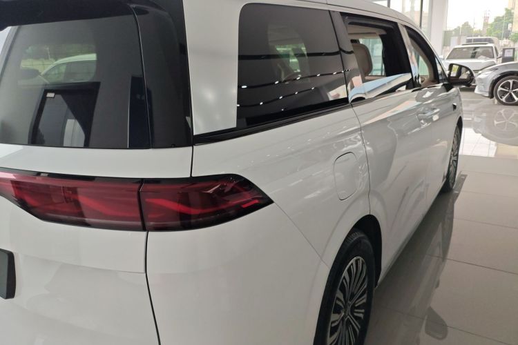 BYD Xia 2025 #8 BYD Xia 2025 imagen de coche #8