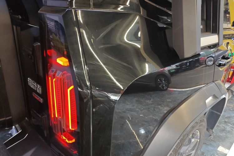 Jetour Traveller 2023 car image #8