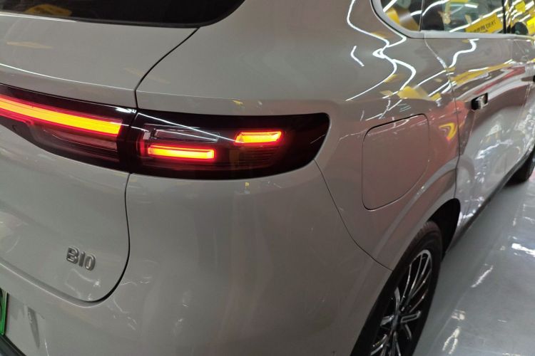 零跑汽车 零跑B10 2025 汽车图片 #8