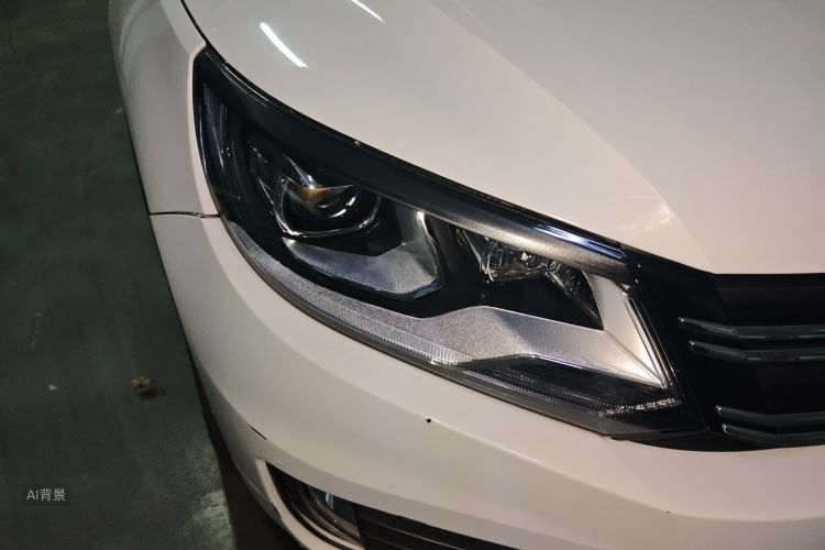 Volkswagen Tiguan 2015 صورة سيارة #8