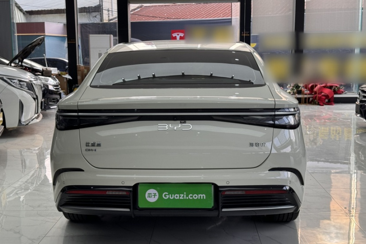 BYD Seal 07 DM-i 2024 صورة سيارة #8