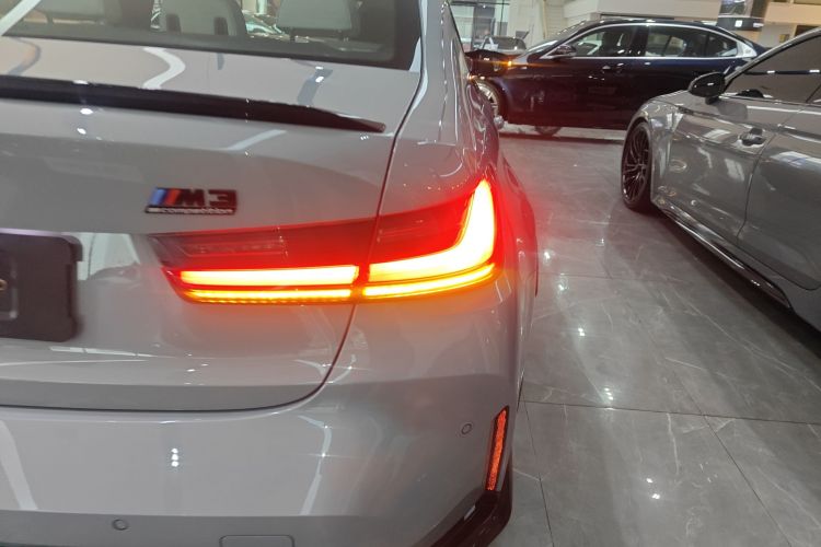 BMW M3 2022 imagem de carro #8