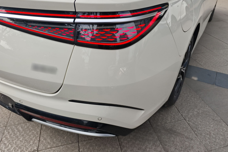 BYD Seal 07 DM-i 2024 صورة سيارة #8