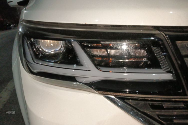 T5 2022 #8 T5 2022 car image #8