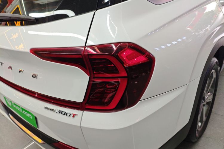 Hyundai Santa Fe 2019 car image #8