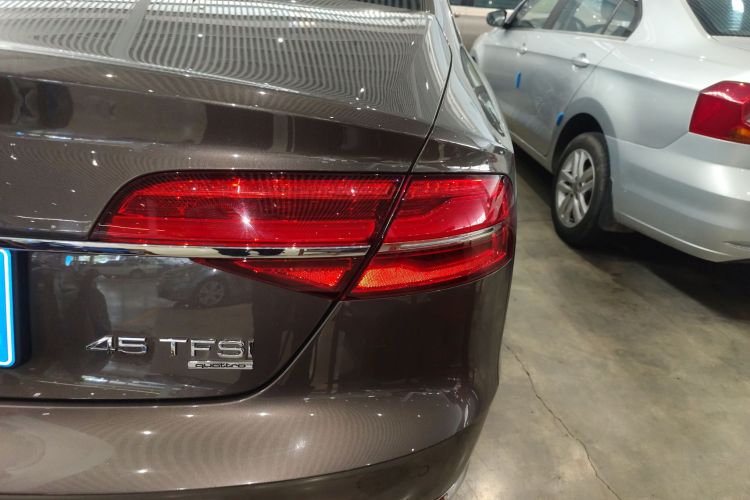 Audi A8 2016 imagen de coche #8