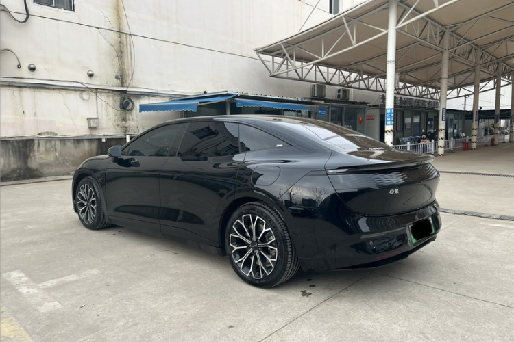 极氪 极氪007 2024 汽车图片 #8