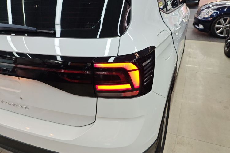 Volkswagen T-Cross 2023 #8 Volkswagen T-Cross 2023 immagine di auto #8