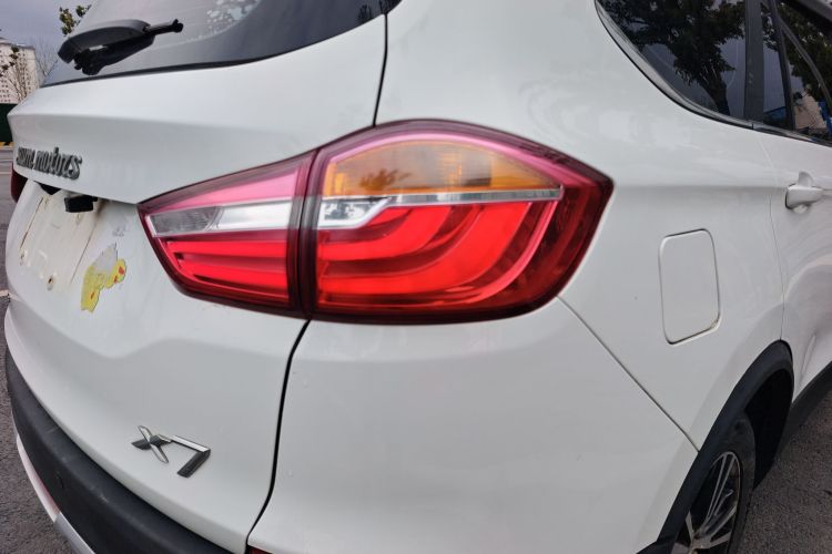 SWM X7 2021 immagine di auto #8