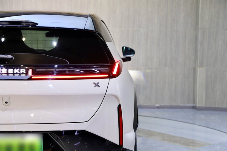 Zeekr X 2024 immagine di auto #8