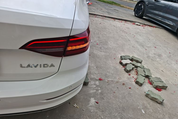 Volkswagen Lavida 2022 immagine di auto #8