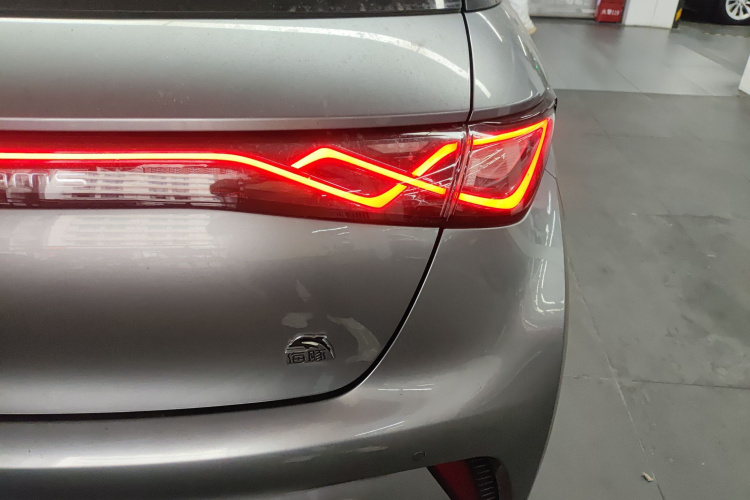 BYD Dolphin 2022 #8 BYD Dolphin 2022 car image #8