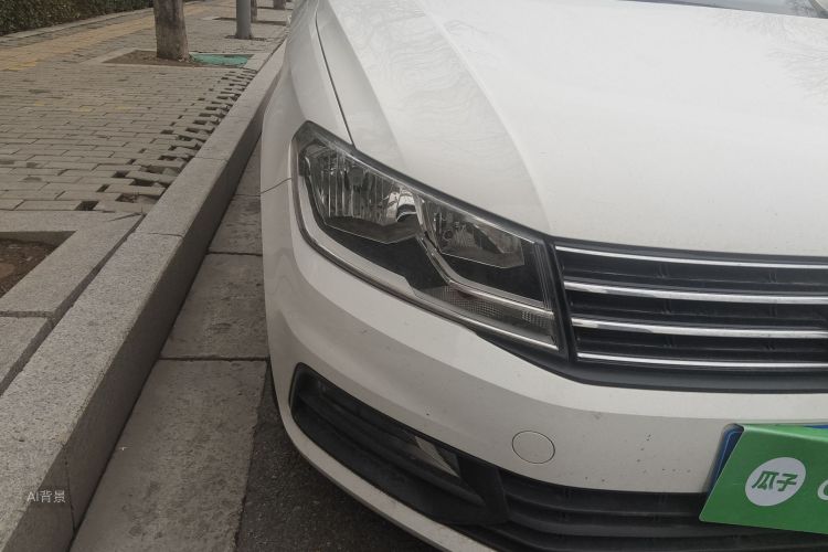 Santana 2019 car image #8