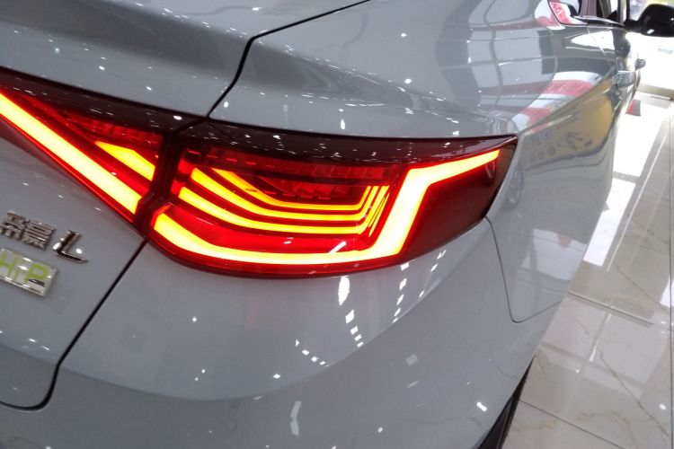 GEELY Emgrand L HiP 2023 صورة سيارة #8