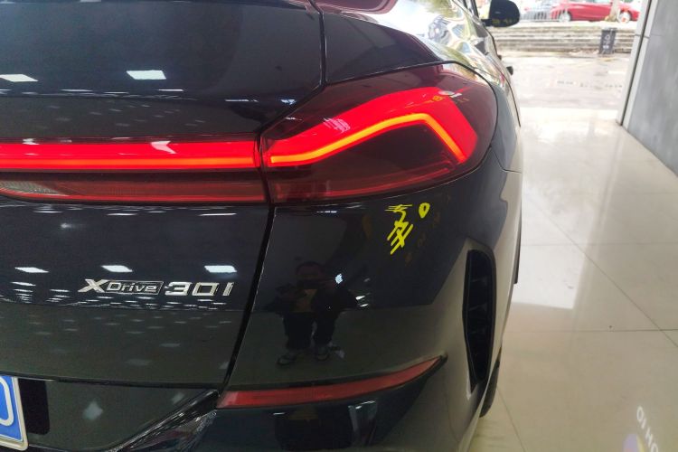 BMW X6 2020 immagine di auto #8