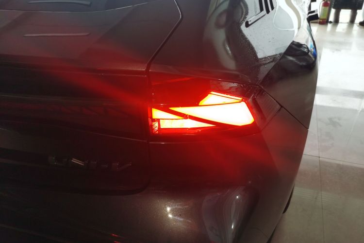 Changan UNI-V 2023 immagine di auto #8