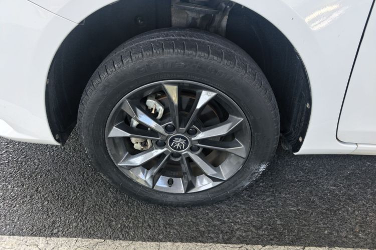 BYD Qin New Energy 2022 car image #8