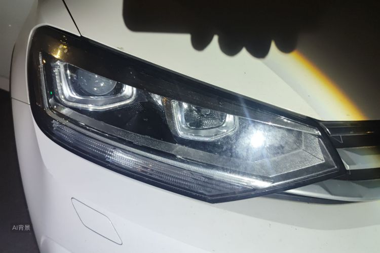 Volkswagen Touran 2020 car image #8