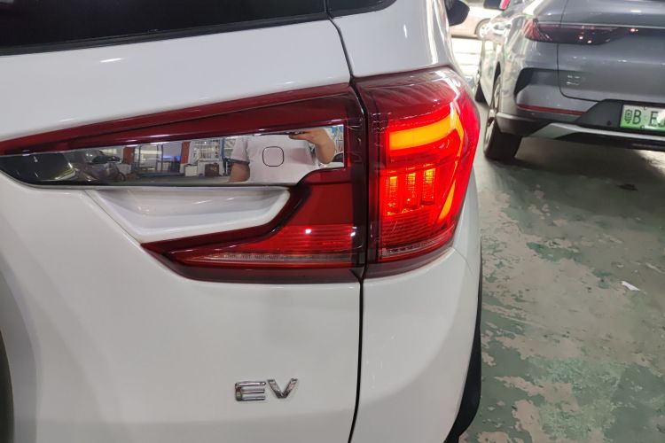 BYD Yuan New Energy 2021 #8 BYD Yuan New Energy 2021 car image #8