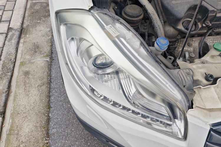 Suzuki S-Cross 2014 immagine di auto #8