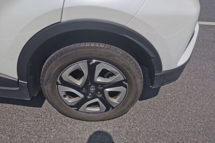 Toyota C-HR EV 2021 car image #8