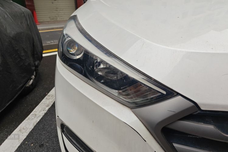 Hyundai Tucson 2016 immagine di auto #8