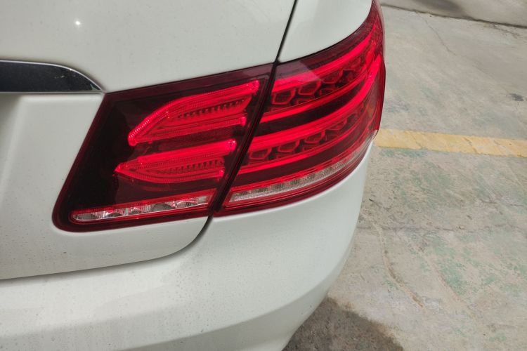 Mercedes-Benz E Class (Imported) 2014 immagine di auto #8