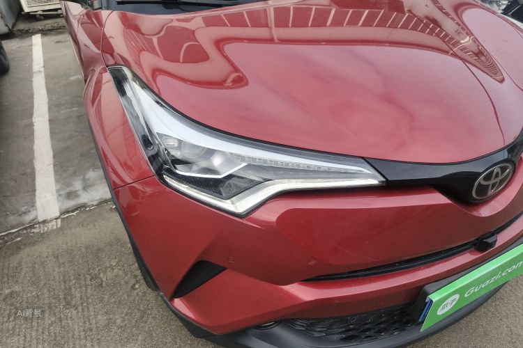 Toyota C-HR 2019 #8 Toyota C-HR 2019 car image #8