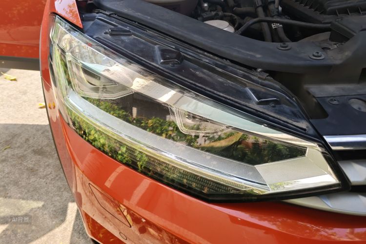 Volkswagen Touran 2020 car image #8