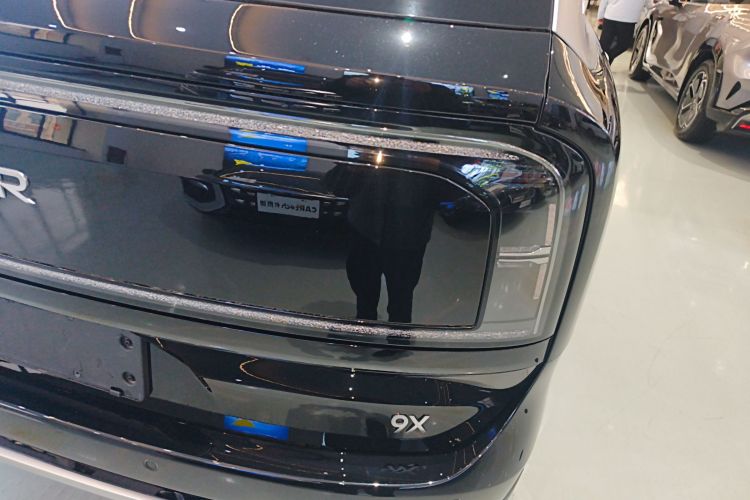 Zeekr 9X 2025 imagen de coche #8