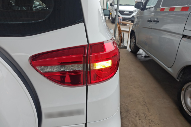 凯翼 凯翼X3 2019 汽车图片 #8