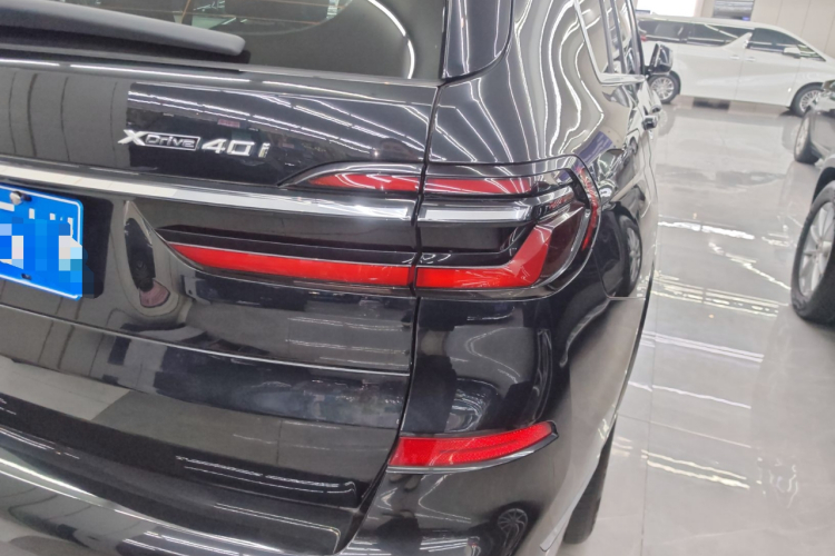 BMW X7 2024 صورة سيارة #8